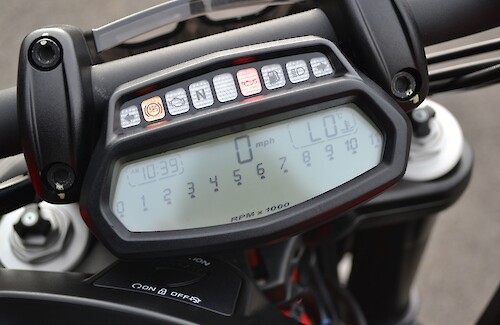 2015/65 Ducati Diavel Carbon Edition 7...