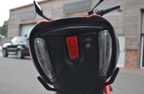2015/65 Ducati Diavel Carbon Edition 3...