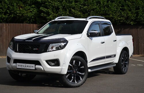 2017/67 Nissan Navara Tekna 4...