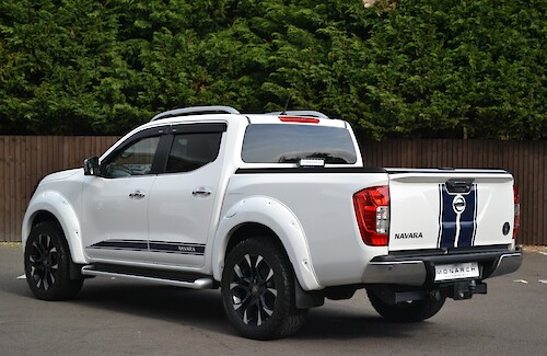 2017/67 Nissan Navara Tekna 14...