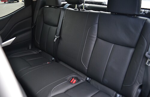 2017/67 Nissan Navara Tekna 34...