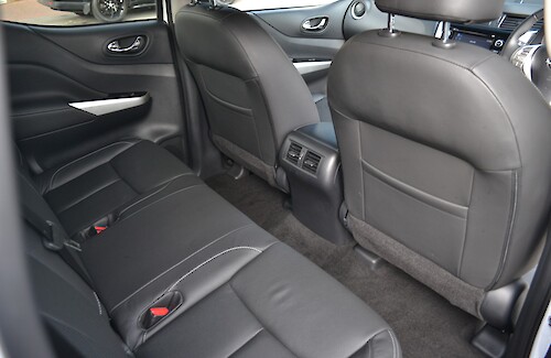 2017/67 Nissan Navara Tekna 31...