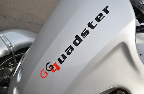 2007/57 GG Quadster 11...