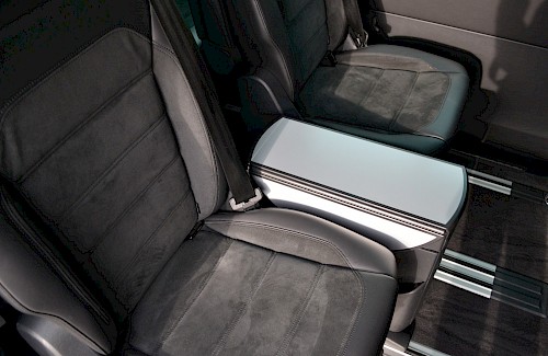2015/65 Volkswagen Caravelle 204ps TDI DSG 4Motion 33...