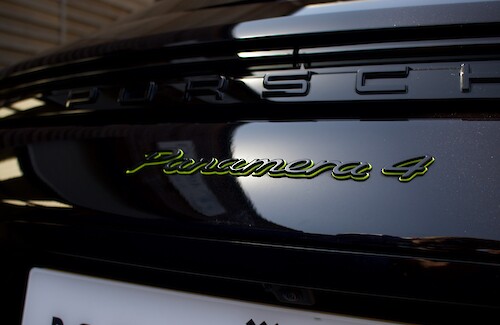2018/18 Porsche Panamera 4 E-Hybrid Sport Turismo 22...
