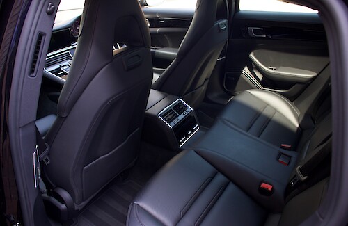 2018/18 Porsche Panamera 4 E-Hybrid Sport Turismo 30...