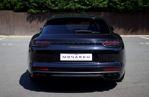 2018/18 Porsche Panamera 4 E-Hybrid Sport Turismo 19...