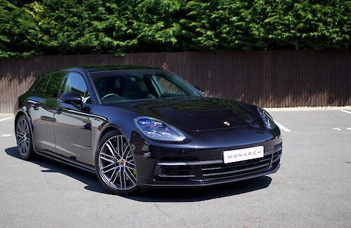 2018/18 Porsche Panamera 4 E-Hybrid Sport Turismo 3...