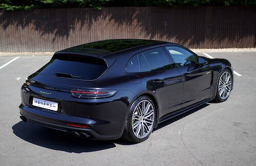 2018/18 Porsche Panamera 4 E-Hybrid Sport Turismo 7...