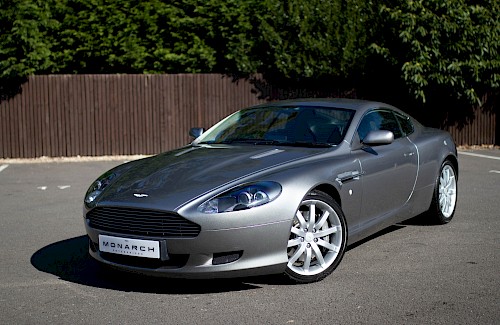2004/54 Aston Martin DB9 Coupe 4...
