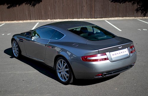 2004/54 Aston Martin DB9 Coupe 9...