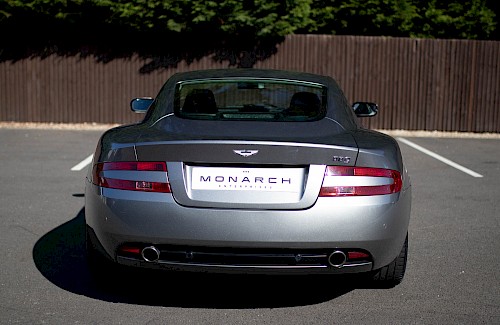 2004/54 Aston Martin DB9 Coupe 18...