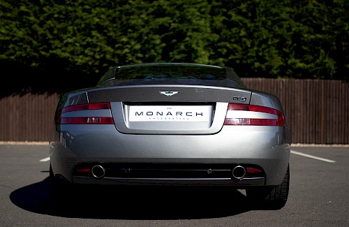 2004/54 Aston Martin DB9 Coupe 19...