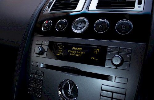 2004/54 Aston Martin DB9 Coupe 35...