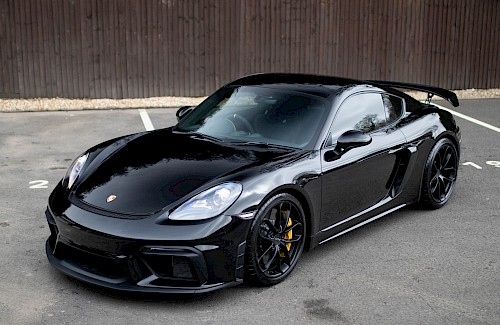 2020/20 Porsche 718 Cayman GT4 Clubsport 2...