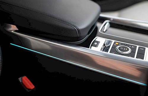 2020/69 Range Rover Sport SVR 71...