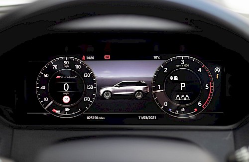 2019/68 Range Rover Velar D275 R-Dynamic SE 41...
