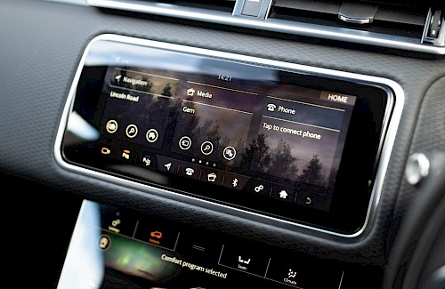 2019/68 Range Rover Velar D275 R-Dynamic SE 38...
