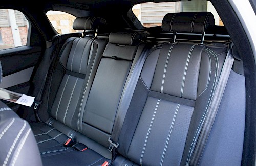 2019/68 Range Rover Velar D275 R-Dynamic SE 26...