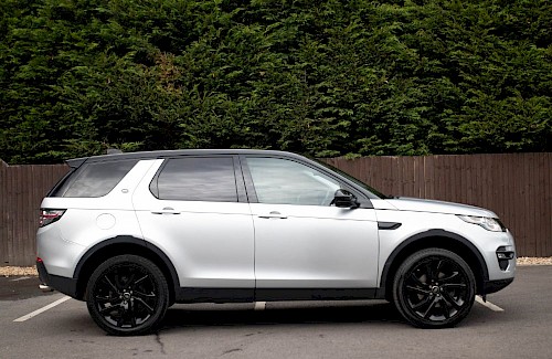 2017/17 Land Rover Discovery Sport 180 TD4 HSE Black 13...