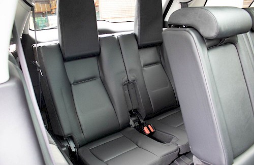2017/17 Land Rover Discovery Sport 180 TD4 HSE Black 26...