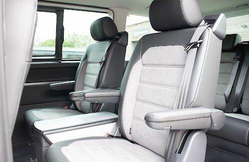 2021/21 Volkswagen Caravelle Executive TDI DSG 30...