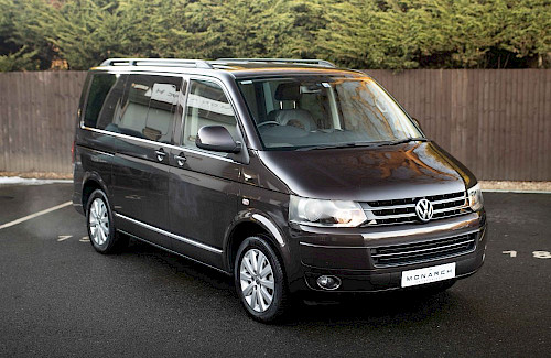 2013/63 Volkswagen Caravelle Executive TDI 1...