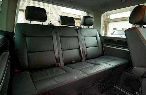 2013/63 Volkswagen Caravelle Executive TDI 32...