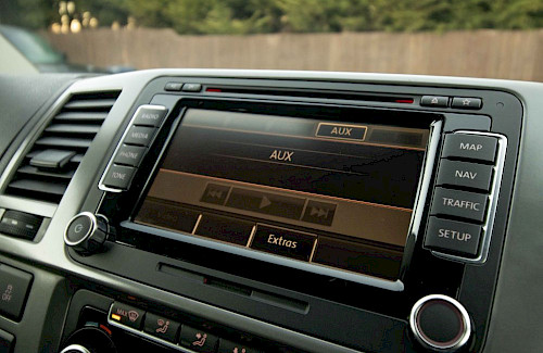 2013/63 Volkswagen Caravelle Executive TDI 42...