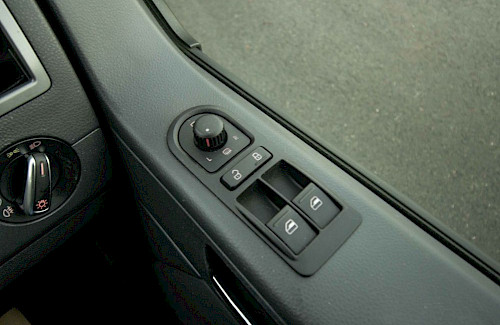 2013/63 Volkswagen Caravelle Executive TDI 50...