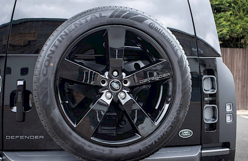 2022/22 Land Rover Defender 110 V8 Carpathian Edition 28...