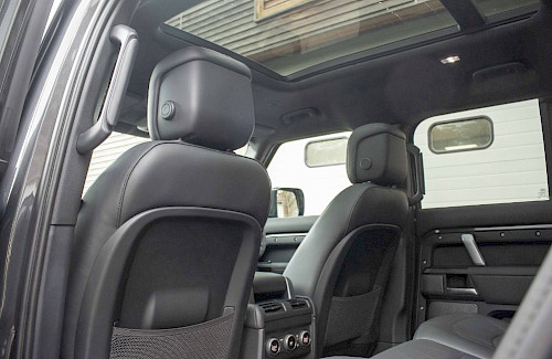 2022/22 Land Rover Defender 110 V8 Carpathian Edition 36...