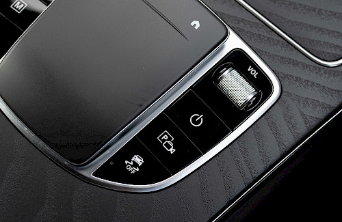 2021/71 Mercedes-Benz GLC 300de AMG Line Premium 50...