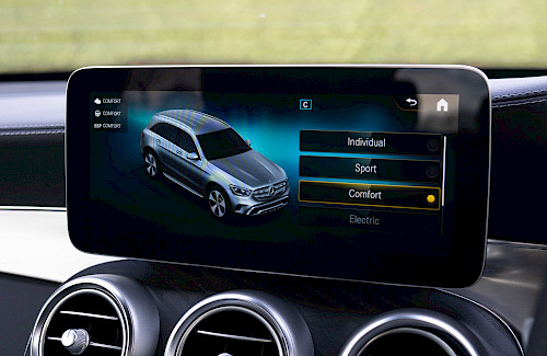 2021/71 Mercedes-Benz GLC 300de AMG Line Premium 64...