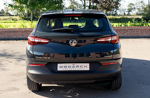 2018/68 Vauxhall Grandland X 1.2 Turbo SE 18...