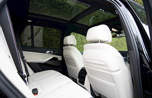2023/72 BMW X5 30d M-Sport xDrive 32...