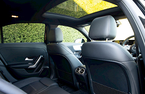 2022/22 Mercedes-AMG A35 Premium Plus Saloon 38...