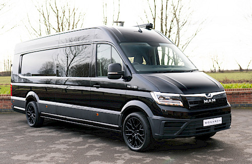 2021/21 MAN TGE 3.180 by AB Race Cruisers 4...