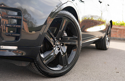2022/71 Land Rover Discovery D300 R-Dynamic HSE 26...