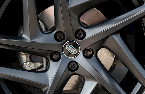 2021/70 Land Rover Defender 110 D200 S 24...
