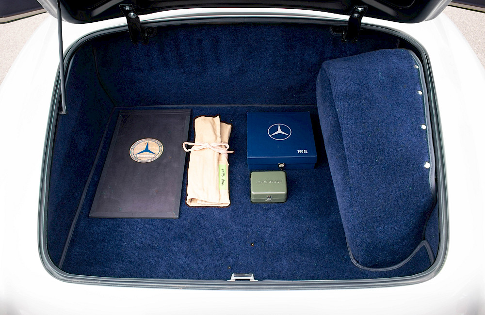 1961 Mercedes-Benz 190SL 76