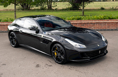 2018/68 Ferrari GTC4 Lusso T 2...