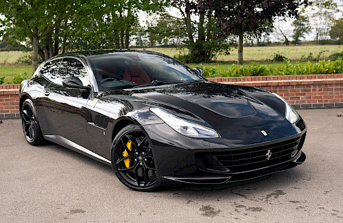 2018/68 Ferrari GTC4 Lusso T 6...