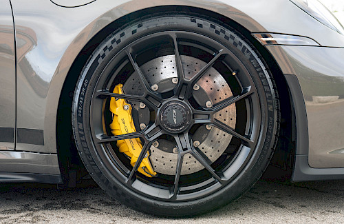 2024/24 Porsche 911 GT3 Clubsport (992.1) 18...