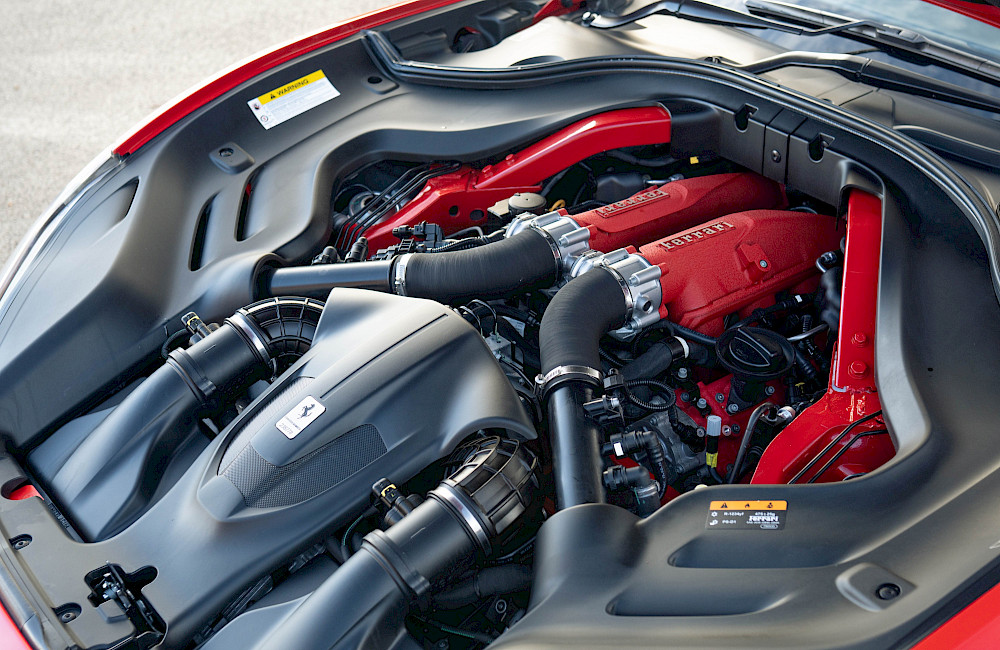 2018/68 Ferrari Portofino 38