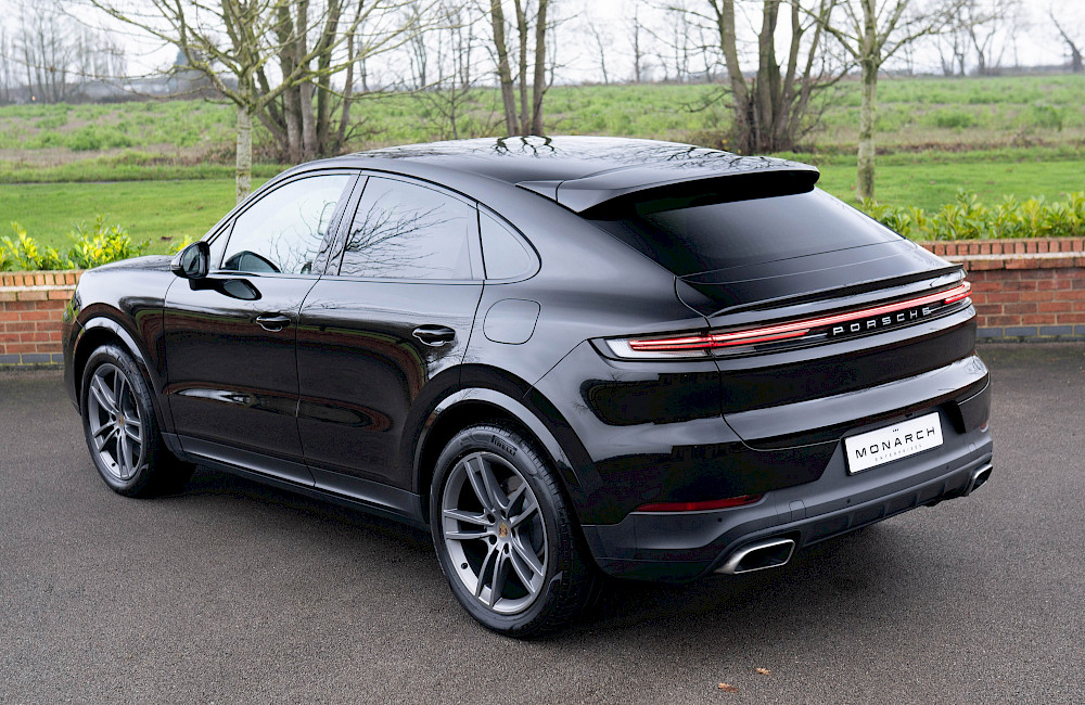 2023/73 Porsche Cayenne Coupe E-Hybrid (5 Seats) 7