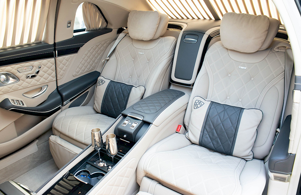 2019/19 Mercedes-Benz Maybach S600 Pullman 36