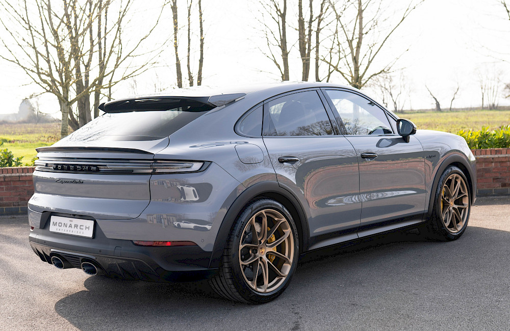 2024/24 Porsche Cayenne Turbo GT Package 8