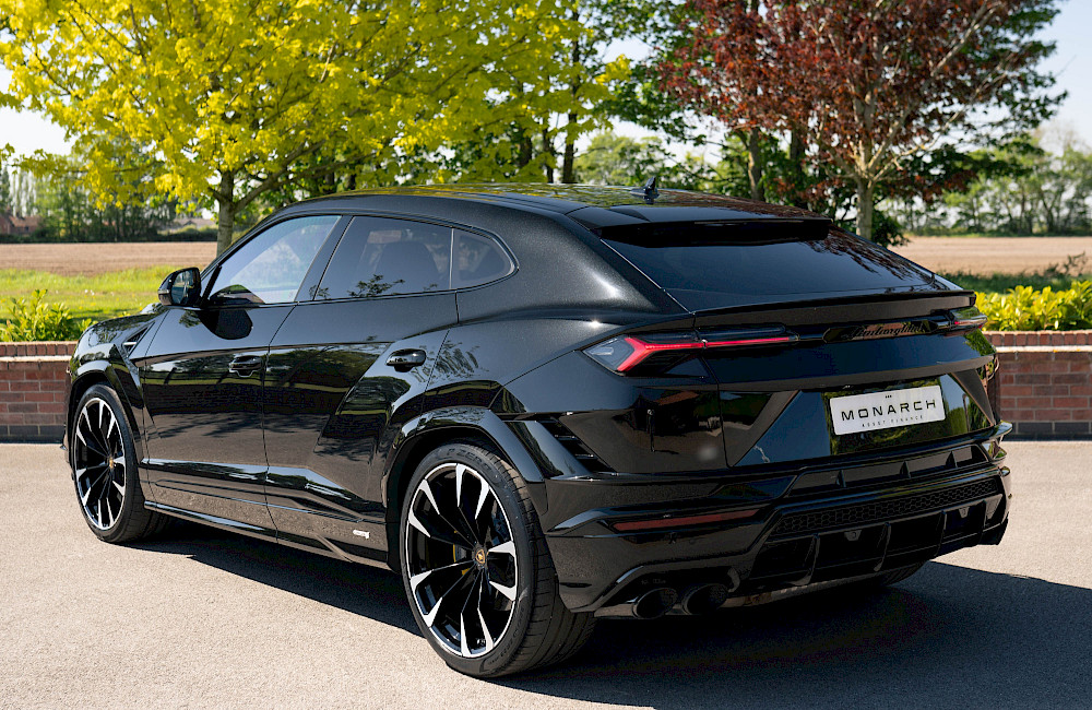 2023/23 Lamborghini Urus S 9
