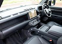 2024/24 Land Rover Defender 130 D300 Outbound
